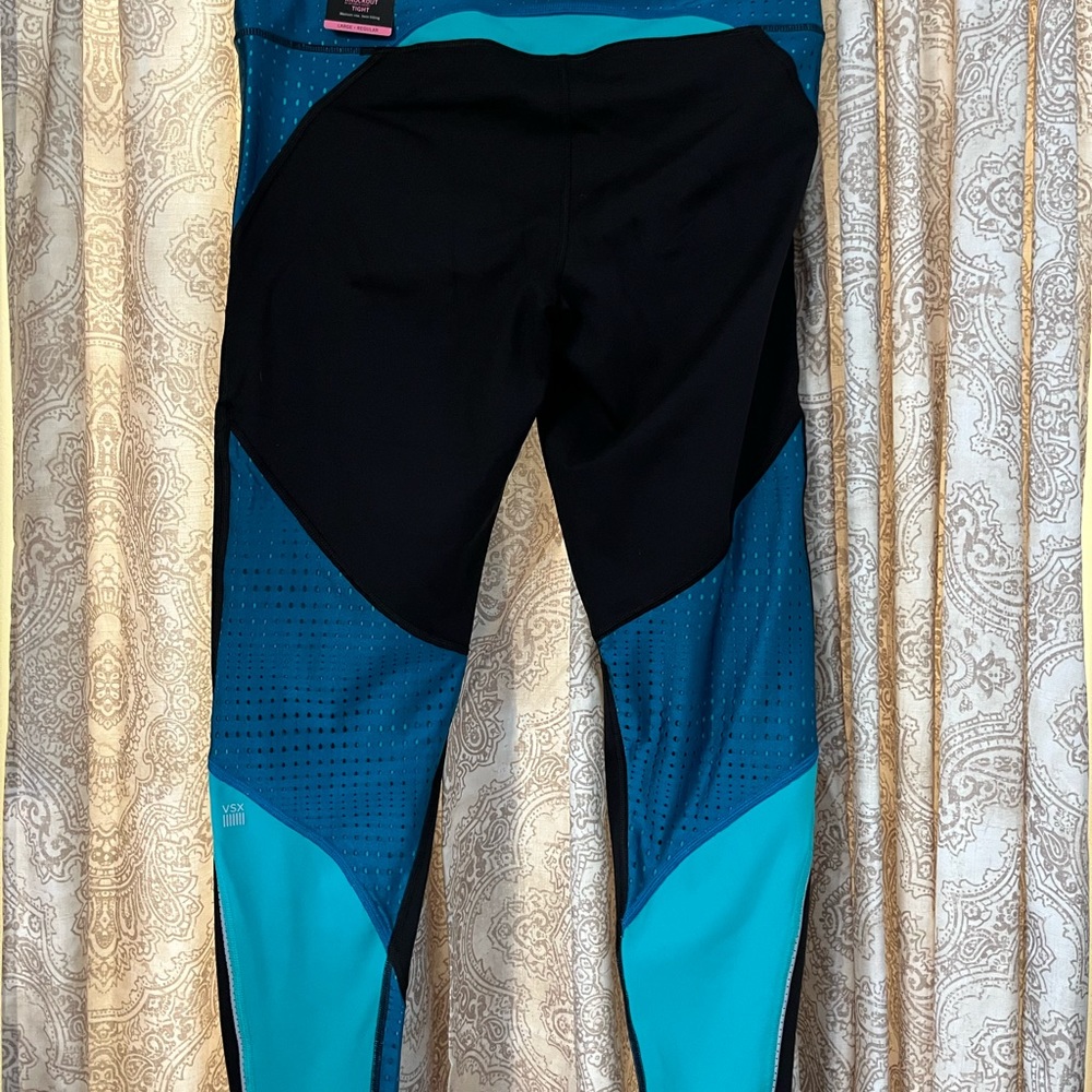 Victoria Secret Knockout Capris